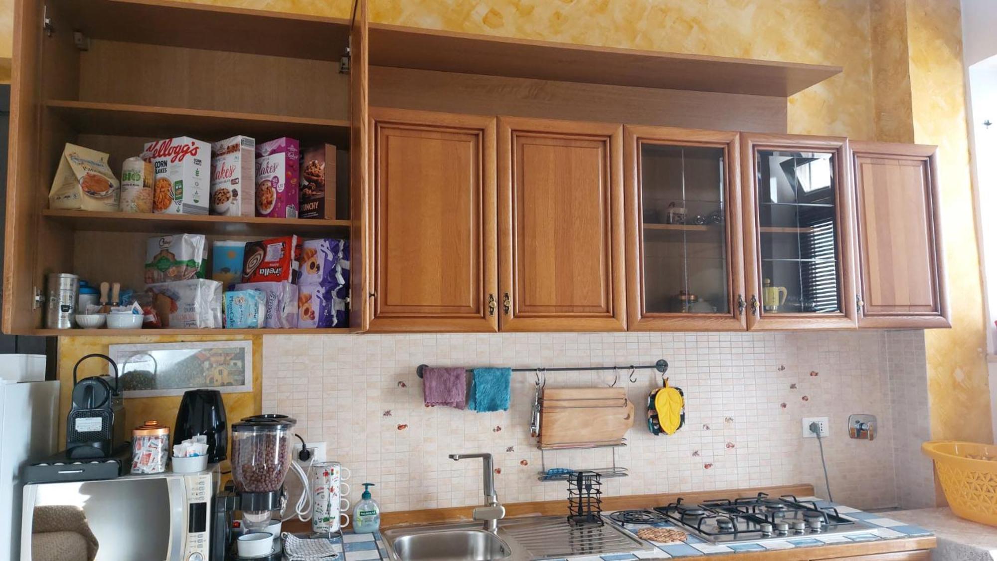 Tania House, Metro Italia 61