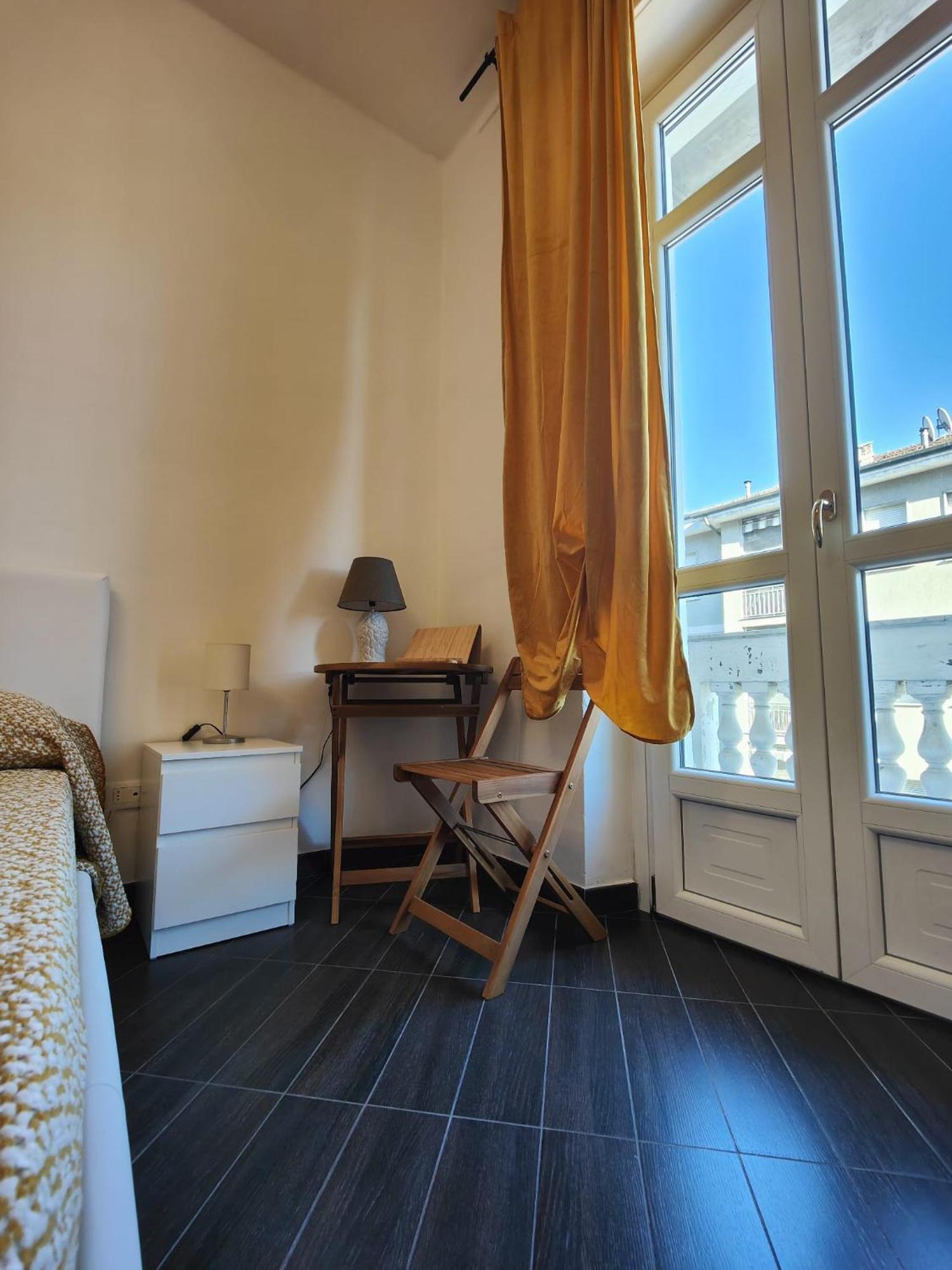Tania House, Metro Italia 61 * Turin